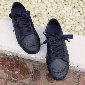 bousui sneaker.jpg